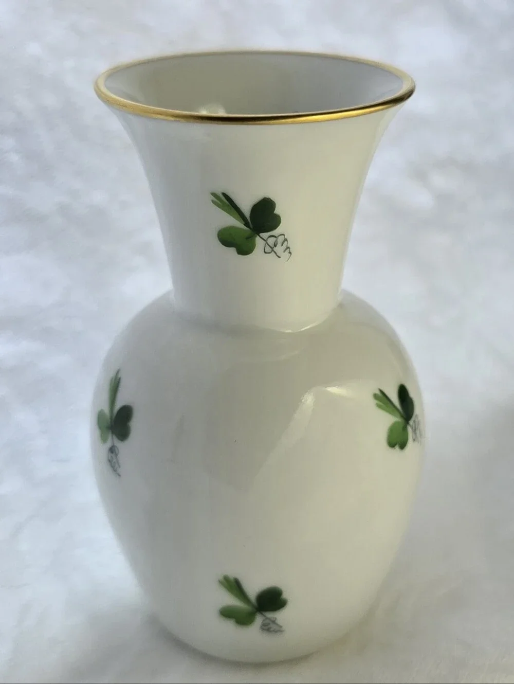 Vienna Augarten Bulbous Bud Vase (Scattered Vine Leaves w/ Gold trimmed rim)